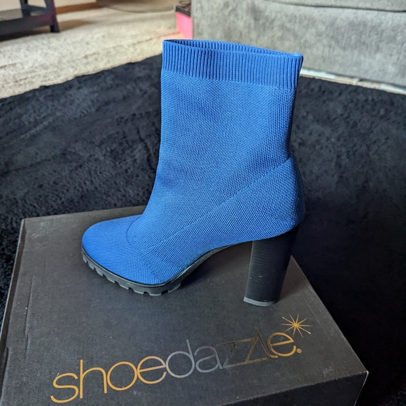 Boots - Picture 4 of 4